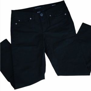 2/$20 Calvin Klein Jeans Skinny Crop